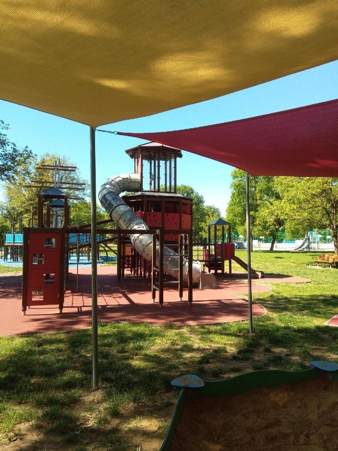 Oazis Wellness Apartman2 Hajdúszoboszló Dış mekan fotoğraf