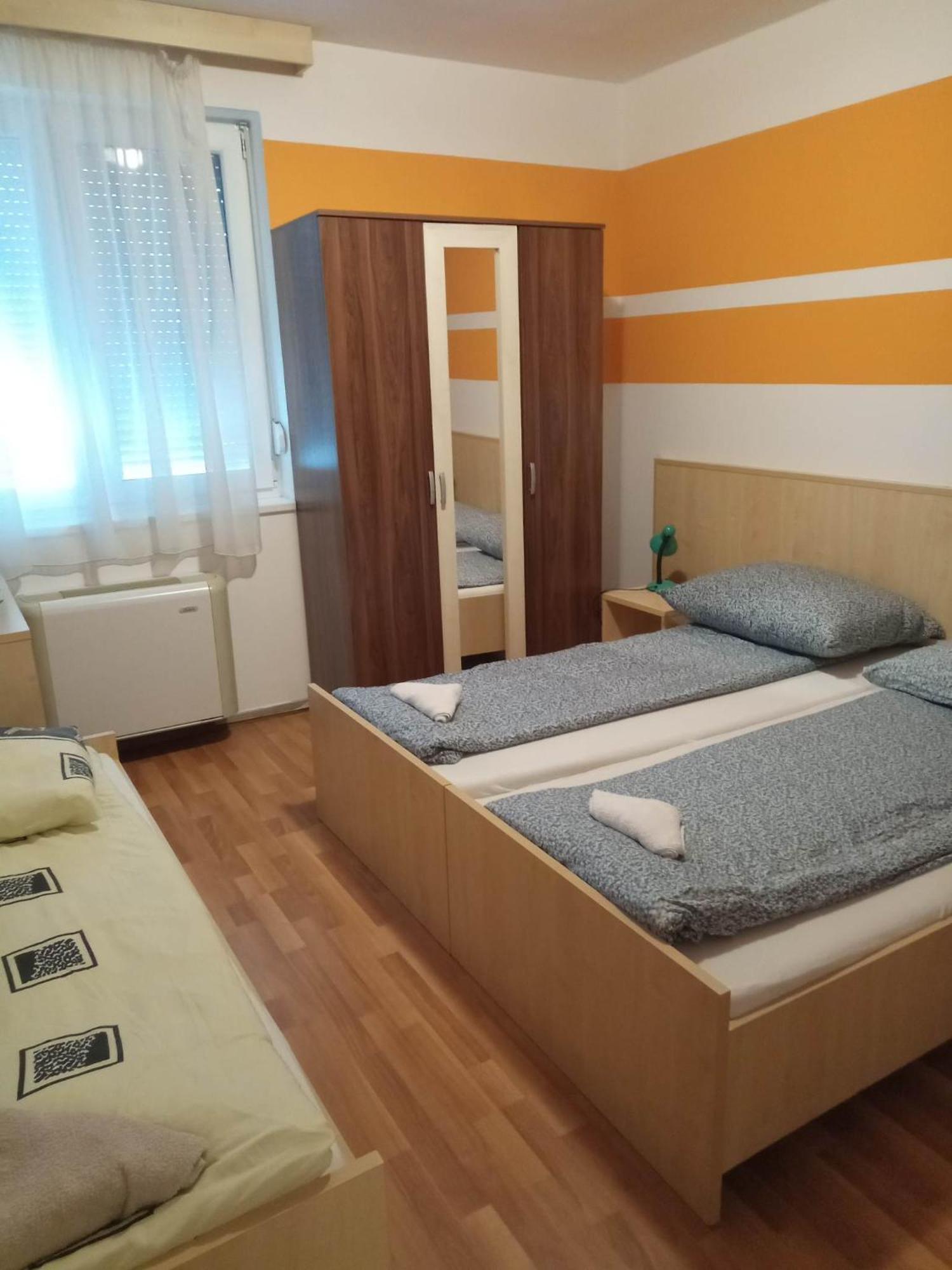 Oazis Wellness Apartman2 Hajdúszoboszló Oda fotoğraf