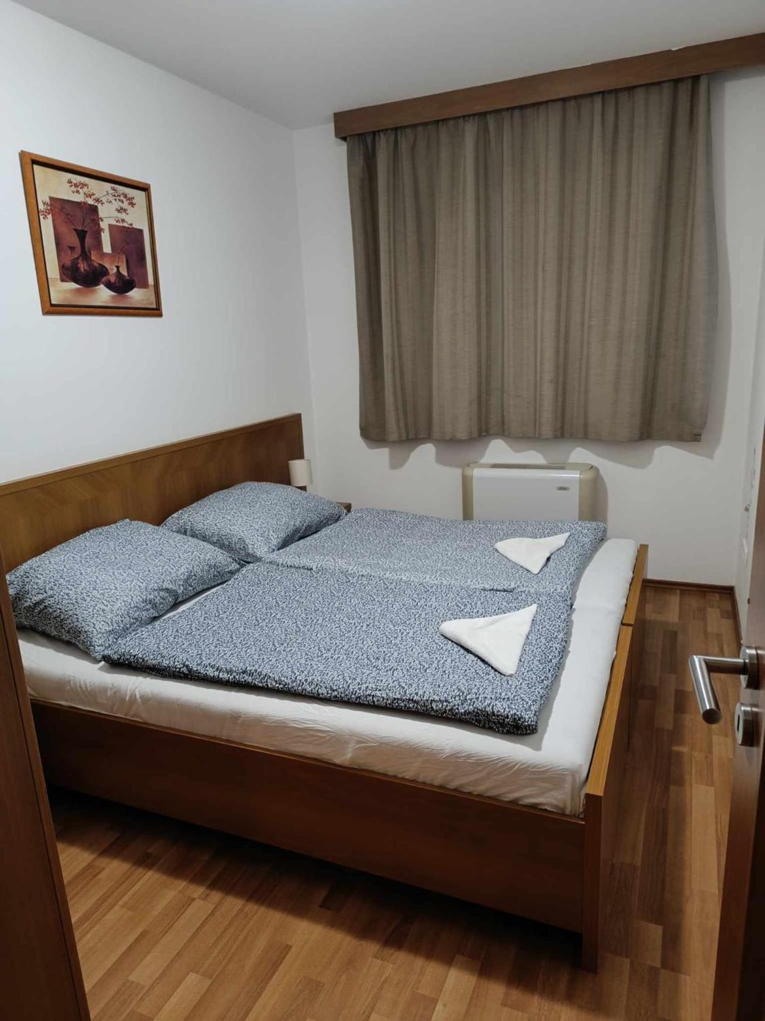 Oazis Wellness Apartman2 Hajdúszoboszló Oda fotoğraf