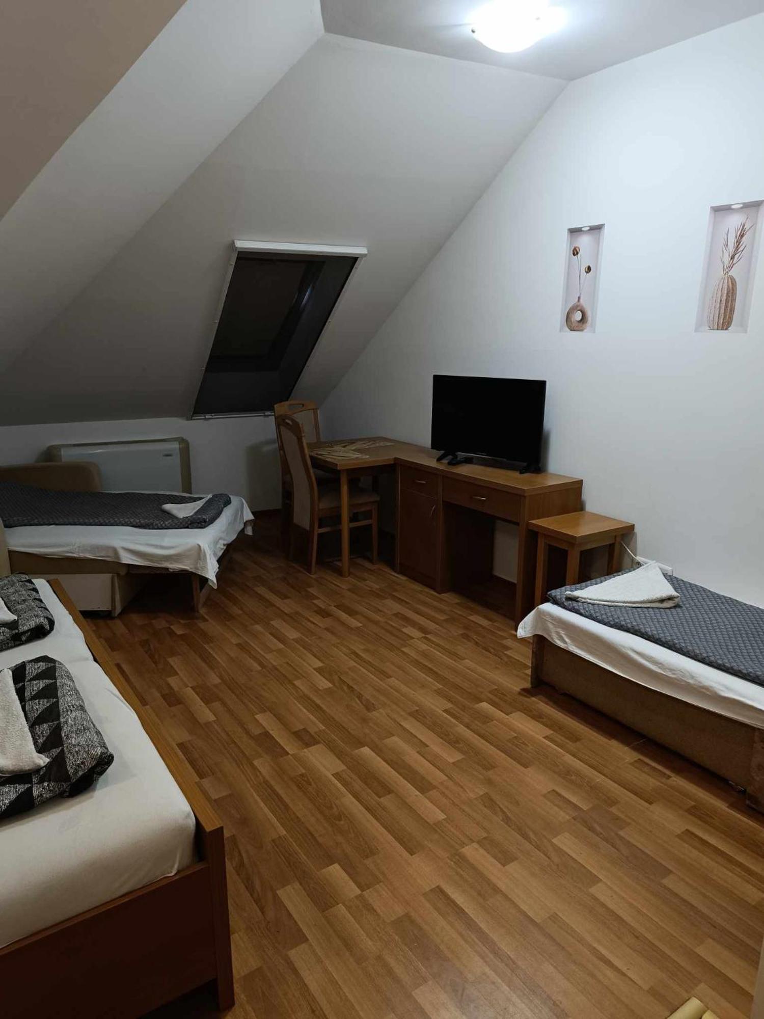 Oazis Wellness Apartman2 Hajdúszoboszló Oda fotoğraf